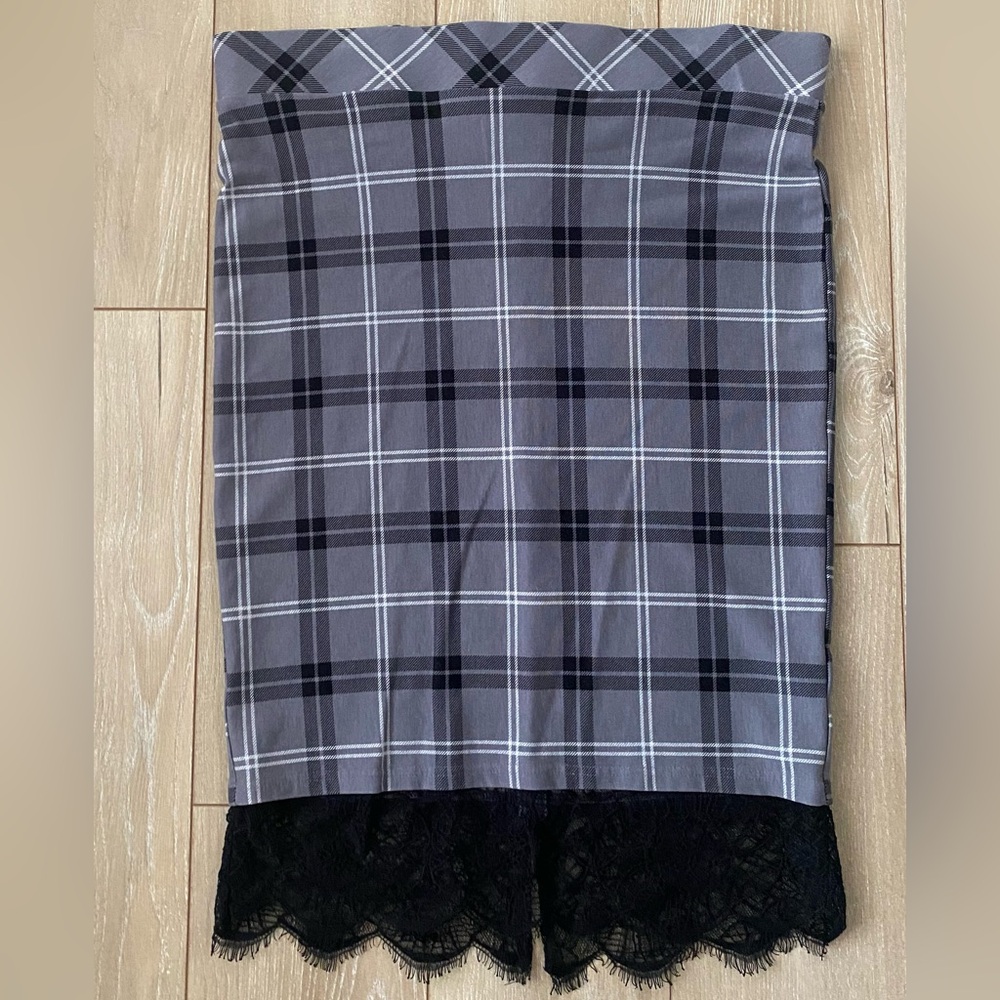 Torrid Gray Plaid Pencil Skirt